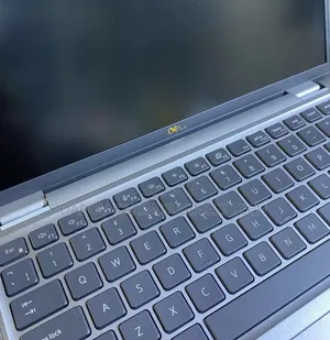 Neuf Dell Latitude 7440 32GB Intel Core I7 SSD 512GB
