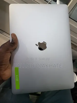 Neuf Pomme MacBook Pro 2019 16GB Intel Core I5 SSD 256GB