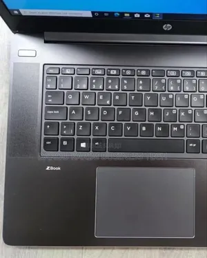 Neuf HP ZBook Studio G3 16GB Intel Core I7 SSD 512GB