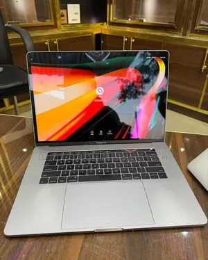 Neuf Apple MacBook Pro 2018 16GB Intel Core I7 SSD 512GB