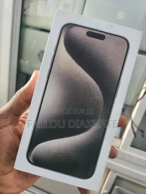Neuf Apple iPhone 15 Pro Max 256 GB