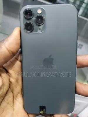 Neuf Pomme iPhone 11 128 GB Autre