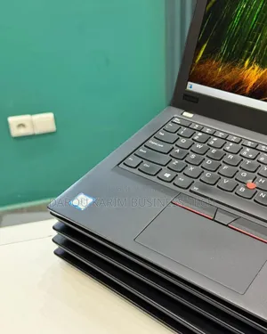 Neuf Lenovo ThinkPad X280 16GB Intel Core I5 SSD 256GB