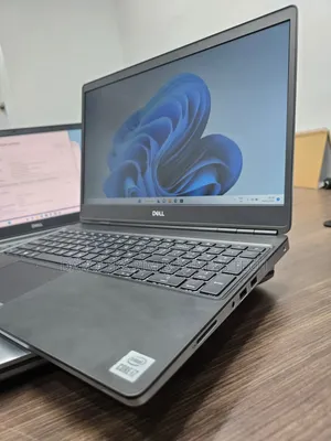 Neuf Dell Precision 7550 16GB Intel Core I7 SSD 512GB
