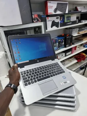 Neuf HP EliteBook 840 G3 8GB Intel Core I5 SSD 256GB