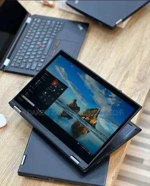 Neuf Lenovo ThinkPad X380 Yoga 8GB Intel Core I5 SSD 256GB