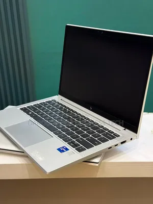 Neuf HP EliteBook 830 G8 32GB Intel Core I7 SSD 512GB