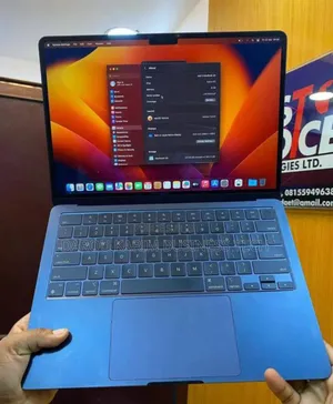 Neuf Apple MacBook Air 2022 M2 8GB Apple M2 SSD 512GB