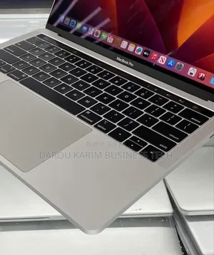 Neuf Apple MacBook Pro 2017 16GB Intel Core I5 SSD 256GB