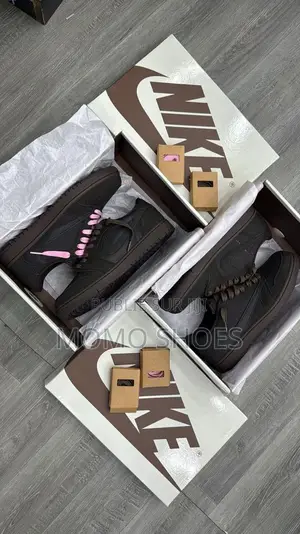 Nike Travis Scott