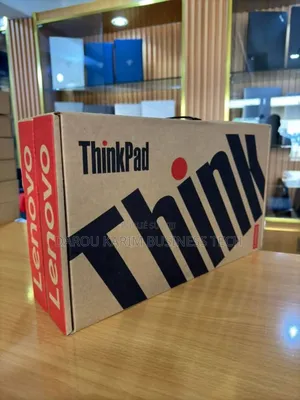 Neuf Lenovo ThinkPad X380 Yoga 8GB Intel Core I5 SSD 256GB