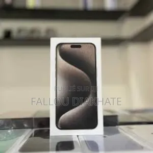 Neuf Apple iPhone 15 Pro Max 256 GB