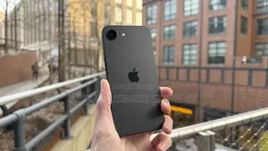 Neuf Apple iPhone 16e 128 GB Blanc