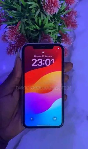 Neuf Apple iPhone XR 64 GB Autre