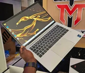 Neuf HP EliteBook 840 10 16GB Intel Core I5 SSD 512GB