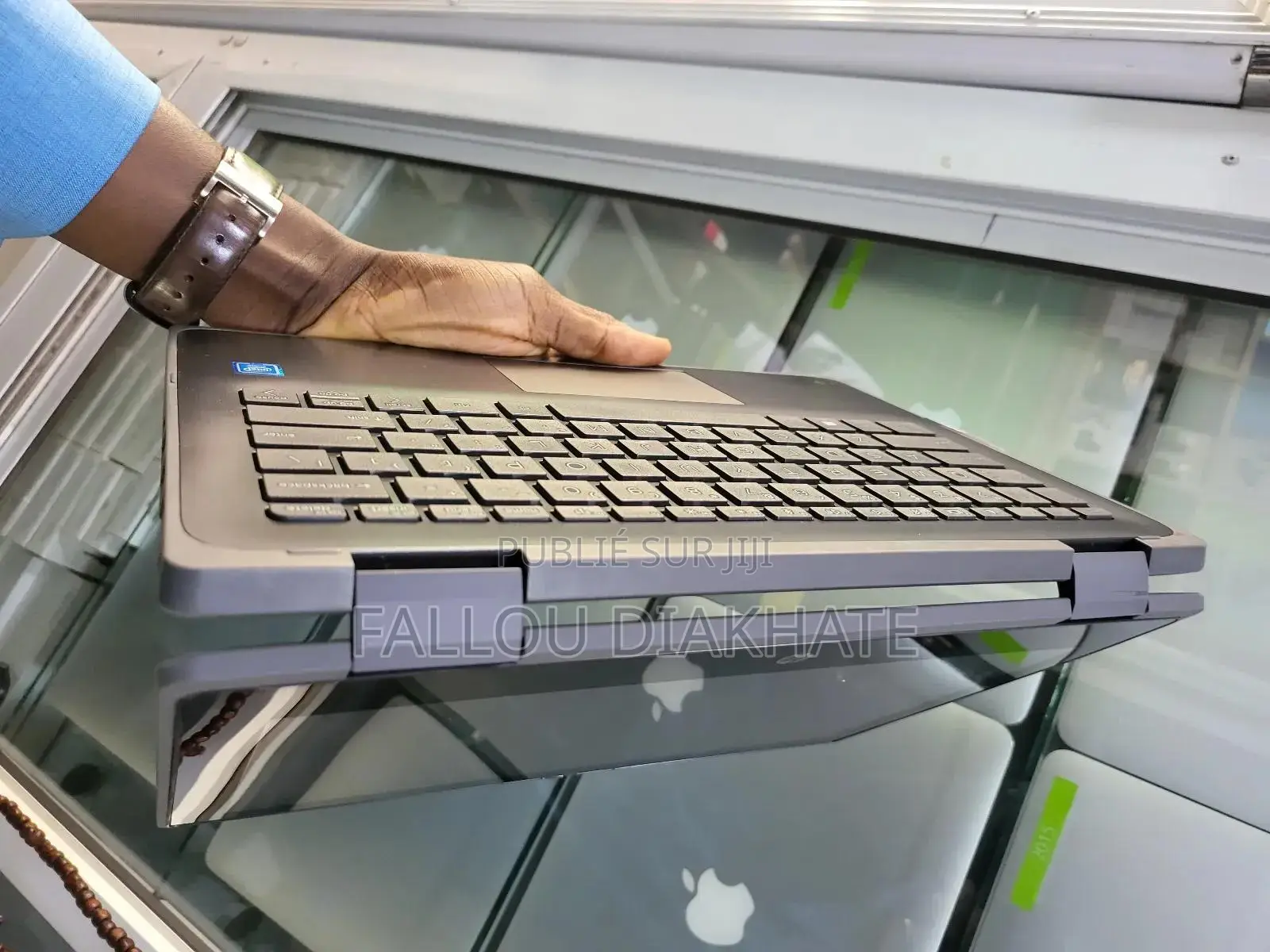 Neuf HP Compaq Presario C500 4GB Intel Core I5 SSD 128GB