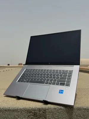 Neuf Ordinateur Portable HP ZBook Studio 32GB Intel Core I7 SSD 512GB