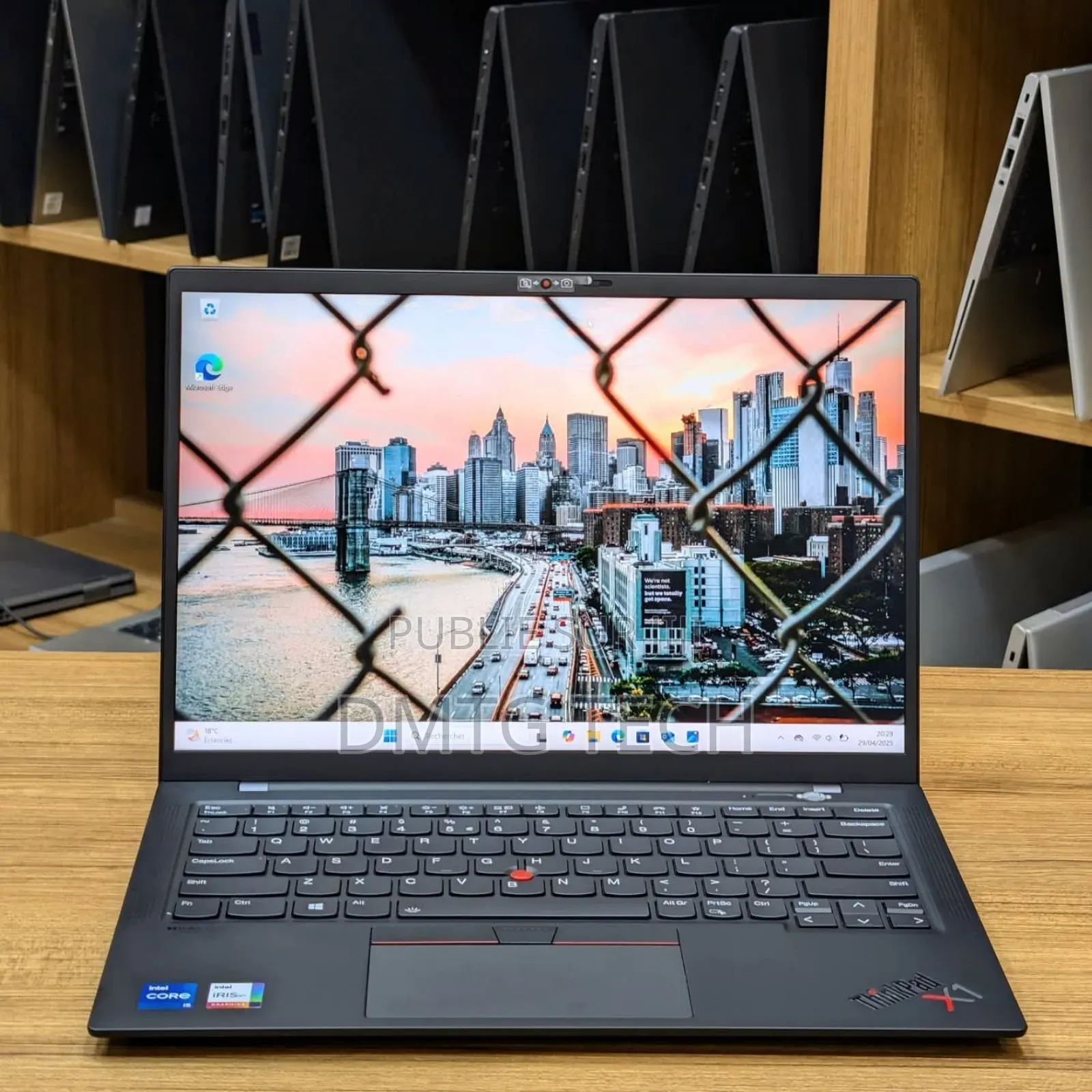 Neuf Lenovo ThinkPad X1 Carbon 16GB Intel Core I7 SSD 512GB