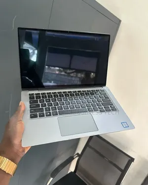 Ordinateur Portable Dell Latitude 7400 16GB Intel Core I7 SSD 512GB