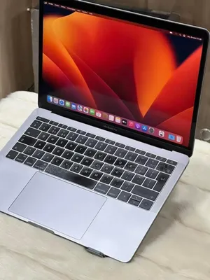 Neuf Apple MacBook Pro 2017 8GB Intel Core I5 SSD 256GB