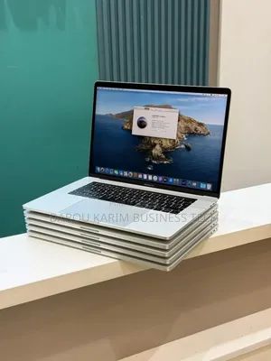 Neuf Apple MacBook Pro 2017 16GB Intel Core I7 SSD 512GB