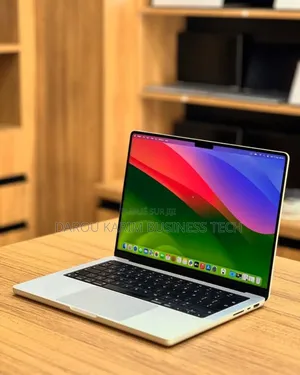 Neuf Apple MacBook Pro 2020 M1 16GB Apple M1 Pro SSD 512GB