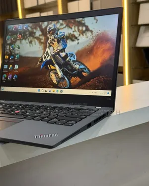 Neuf Lenovo Thinkpad T14s Gen 2 8GB AMD Ryzen 5 SSD 256GB