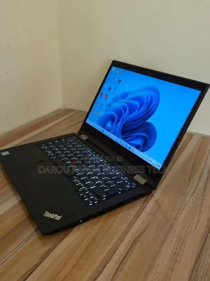 Neuf Lenovo ThinkPad X380 Yoga 16GB Intel Core I7 SSD 256GB