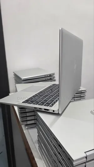 Neuf Ordinateur Portable HP MT44 16GB AMD Ryzen 3 SSD 256GB