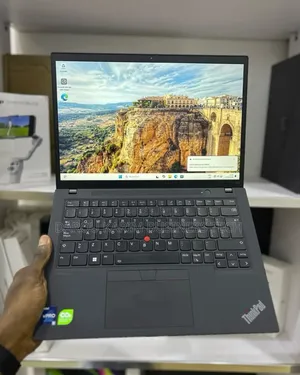 Neuf Lenovo ThinkPad T14 G4 16GB Intel Core I5 SSD 512GB