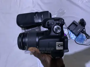 Canon Eos 2000D