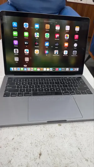 Neuf Apple MacBook Pro 2019 8GB Intel Core I5 SSD 256GB