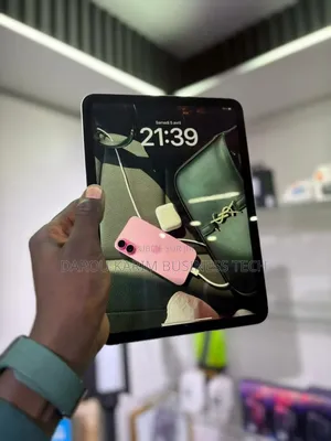 Neuf Apple iPad Air 256 GO Autre