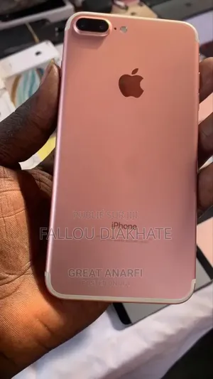 Neuf Apple iPhone 7 Plus 128 GB