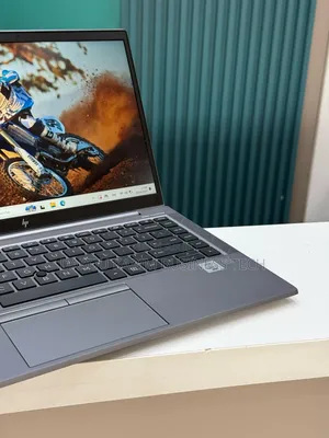 Neuf Ordinateur Portable HP ZBook 14 16GB Intel Core I7 SSD 512GB