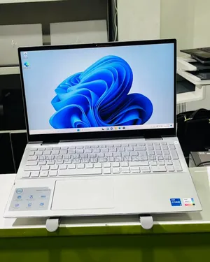 Neuf Ordinateur Portable Dell Inspiron 15 16GB Intel Core I5 SSD 512GB