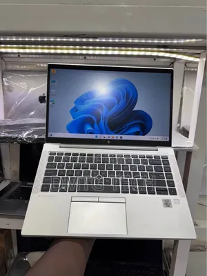 Neuf HP EliteBook 840 G7 16GB Intel Core I7 SSD 256GB