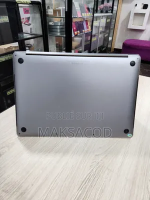 Ordinateur Portable Apple MacBook Pro 2017 16GB Intel Core I7 SSD 512GB