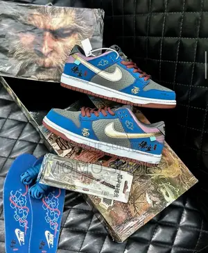 Nike Dunk Low