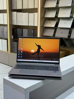 Neuf Ordinateur Portable HP ZBook 15 32GB Intel Core I7 SSD 512GB