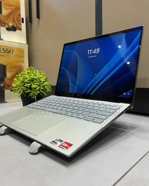 Neuf Ordinateur Portable Dell Inspiron 14 16GB AMD Ryzen 5 SSD 512GB