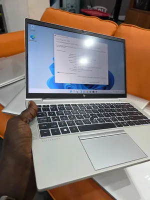 Neuf Ordinateur Portable HP EliteBook 845 G7 16GB AMD Ryzen 5 SSD 256GB