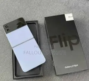 Neuf Samsung Galaxy Z Flip4 256 GB Bleu