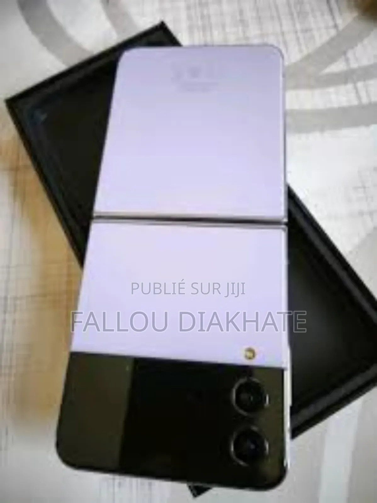 Neuf Samsung Galaxy Z Flip4 256 GB Bleu