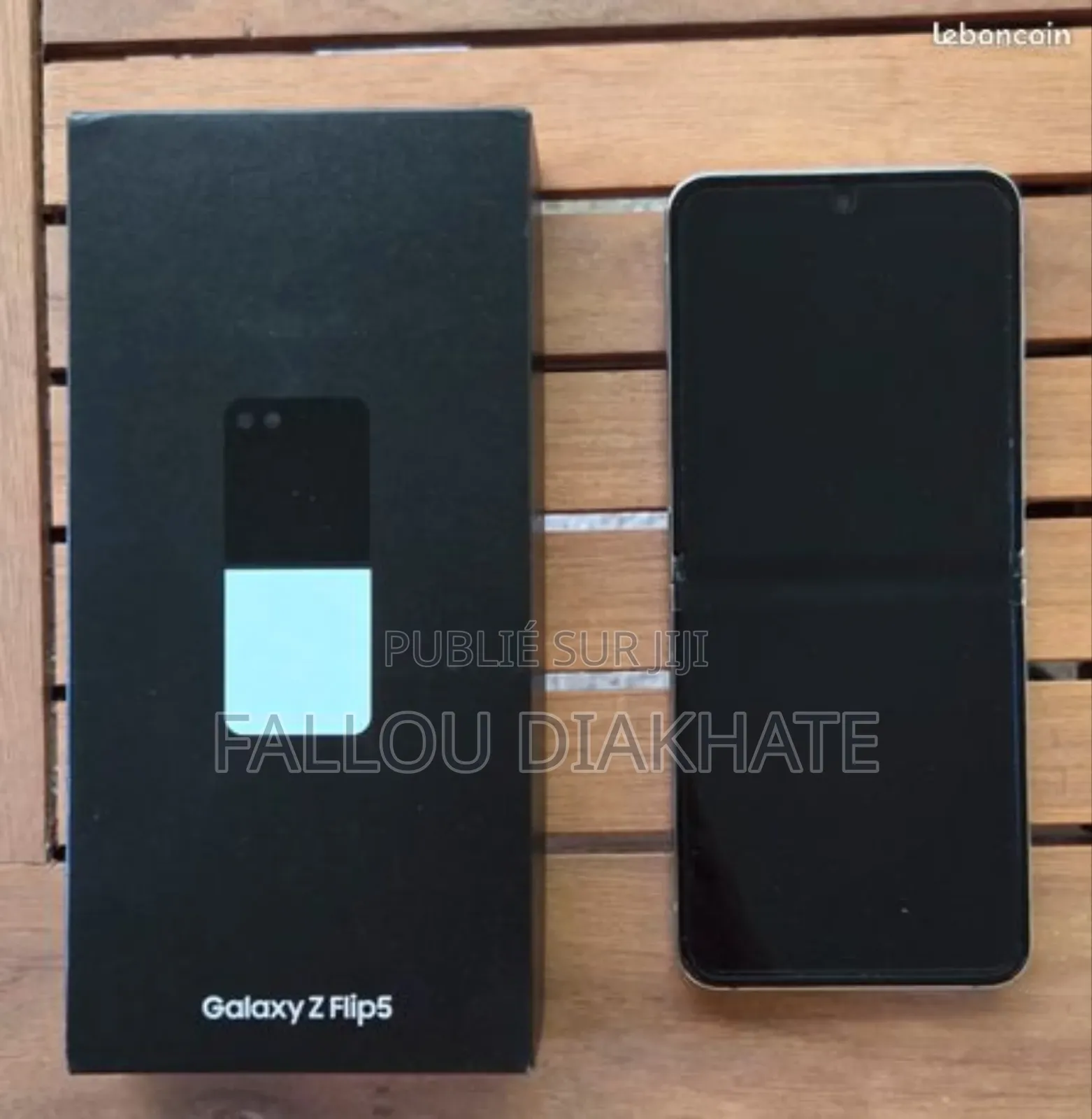 Neuf Samsung Galaxy Z Flip 5 256 GB Bleu