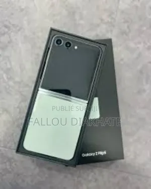 Neuf Samsung Galaxy Z Flip 5 256 GB Bleu