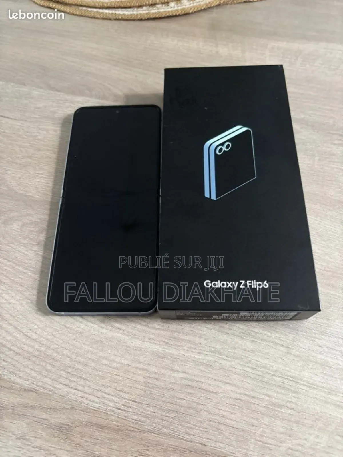 Neuf Samsung Galaxy Z Flip6 256 GB Bleu