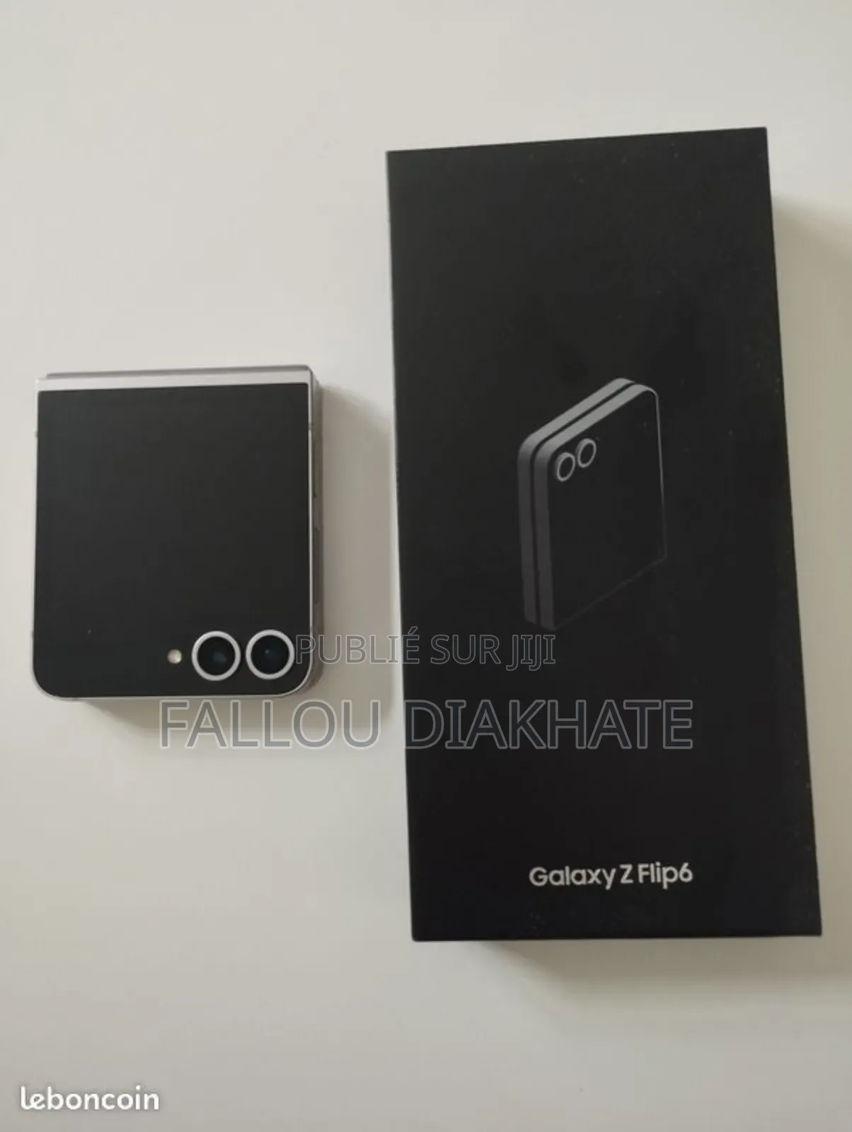 Neuf Samsung Galaxy Z Flip6 256 GB Bleu