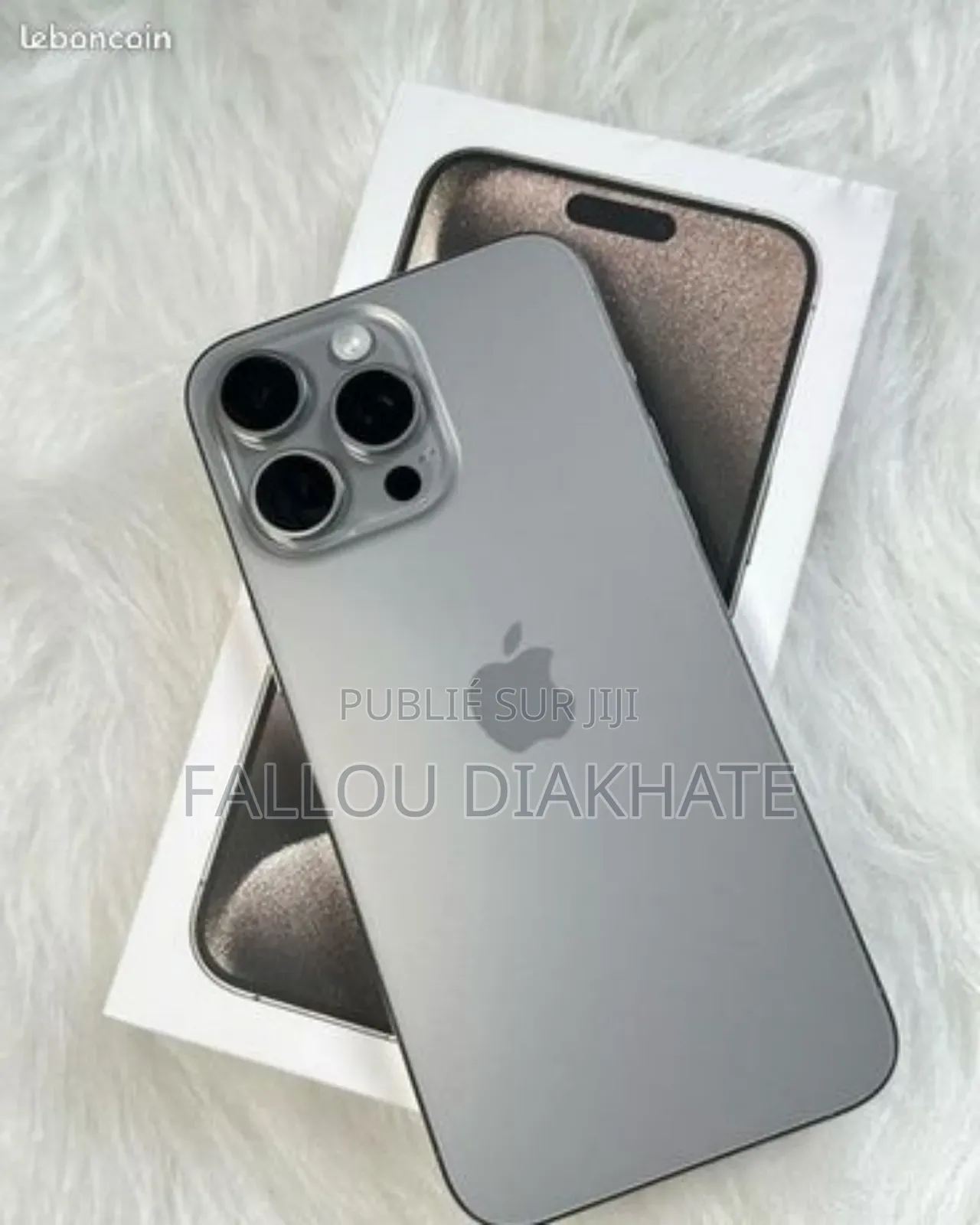 Neuf Apple iPhone 15 Pro Max 256 GB