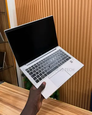Neuf HP EliteBook 840 G7 16GB Intel Core I7 SSD 512GB
